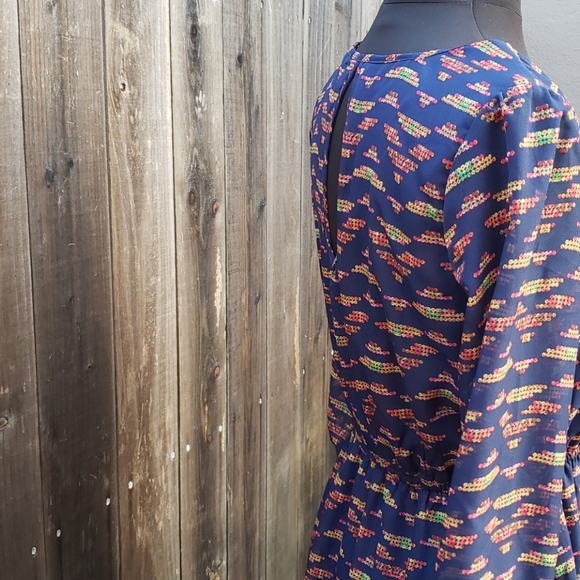 Mid-sleeve dress - Picture 4 of 7